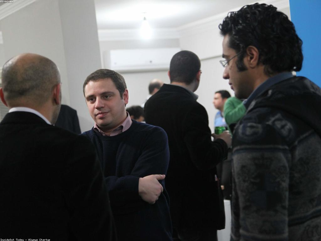 ការវិភាគលើប្រាក់រង្វាន់សង្គមនិងឥទិ្ធពលរបស់វា