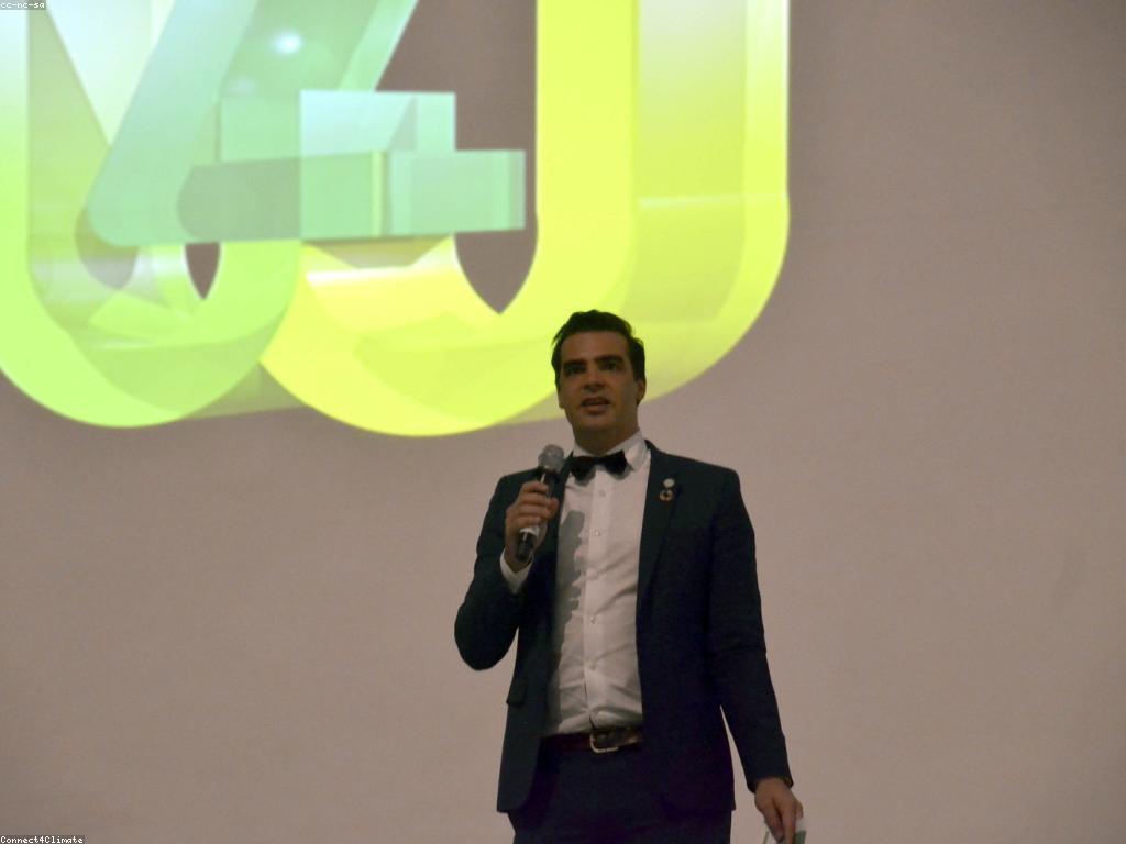 យុទ្ធសាស្ត្រក្នុងការវិនិយោគដើម្បីអភិវឌ្ឍដ៏យូរអង្វែង