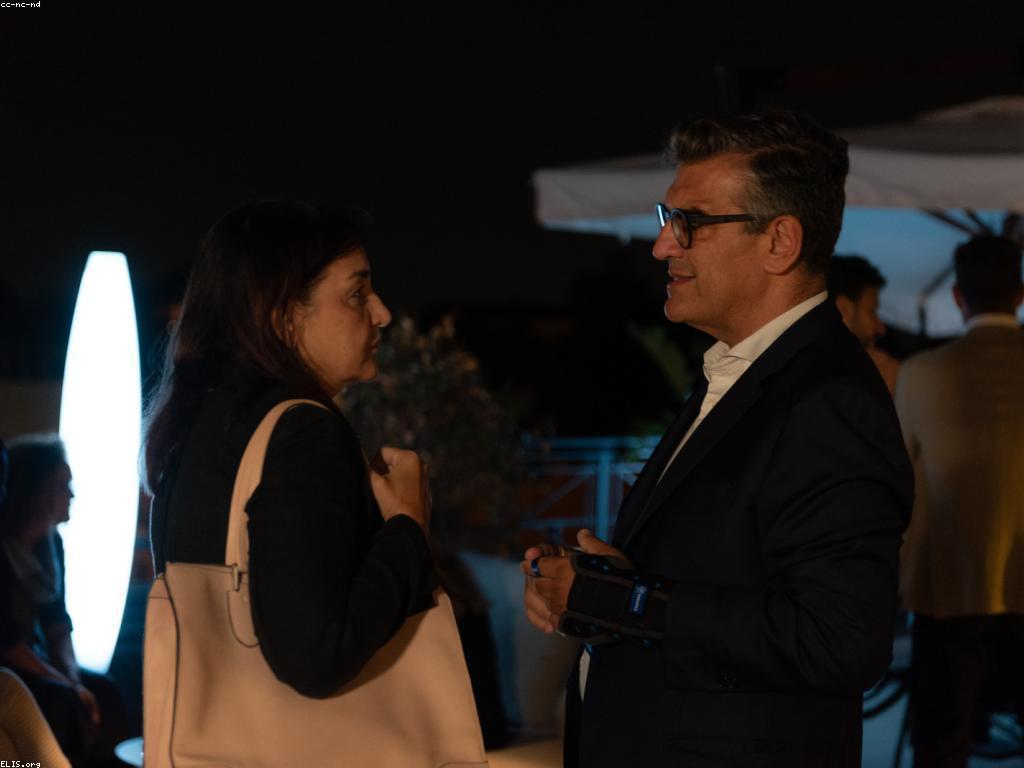 យុទ្ធសាស្ត្រសម្រាប់ការបង្កើនប្រាក់រង្វាន់អាជីវកម្ម